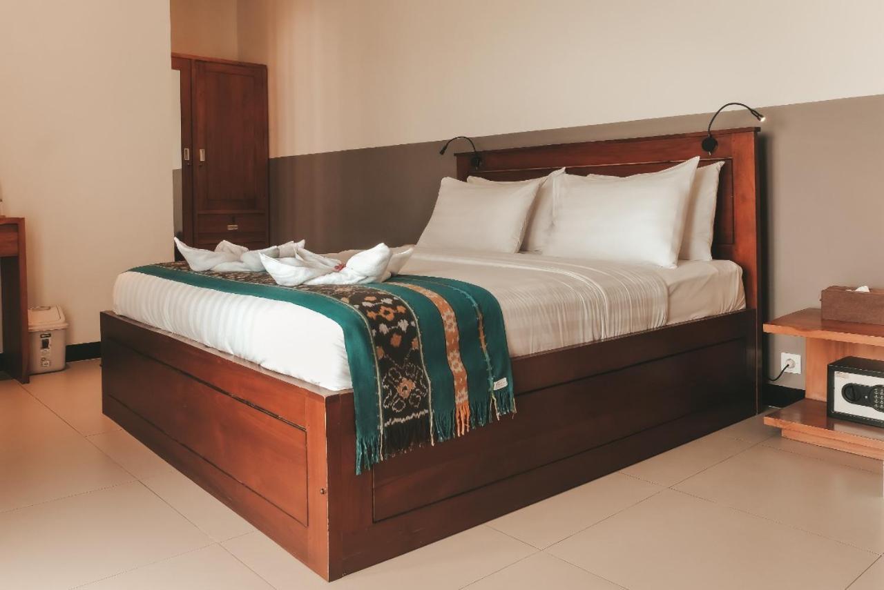 Escape Bajo Hotel Labuan Bajo Ngoại thất bức ảnh