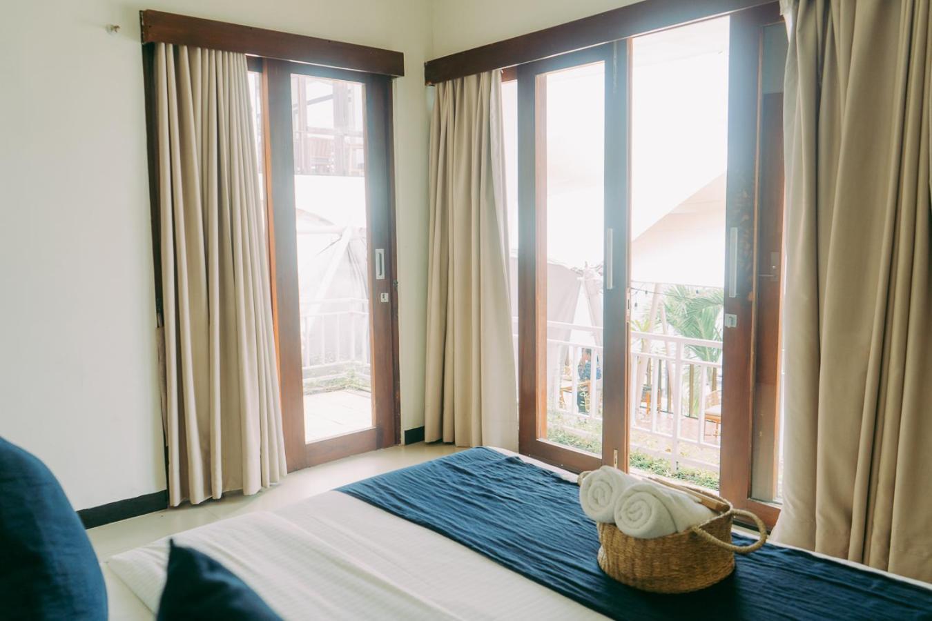 Escape Bajo Hotel Labuan Bajo Ngoại thất bức ảnh