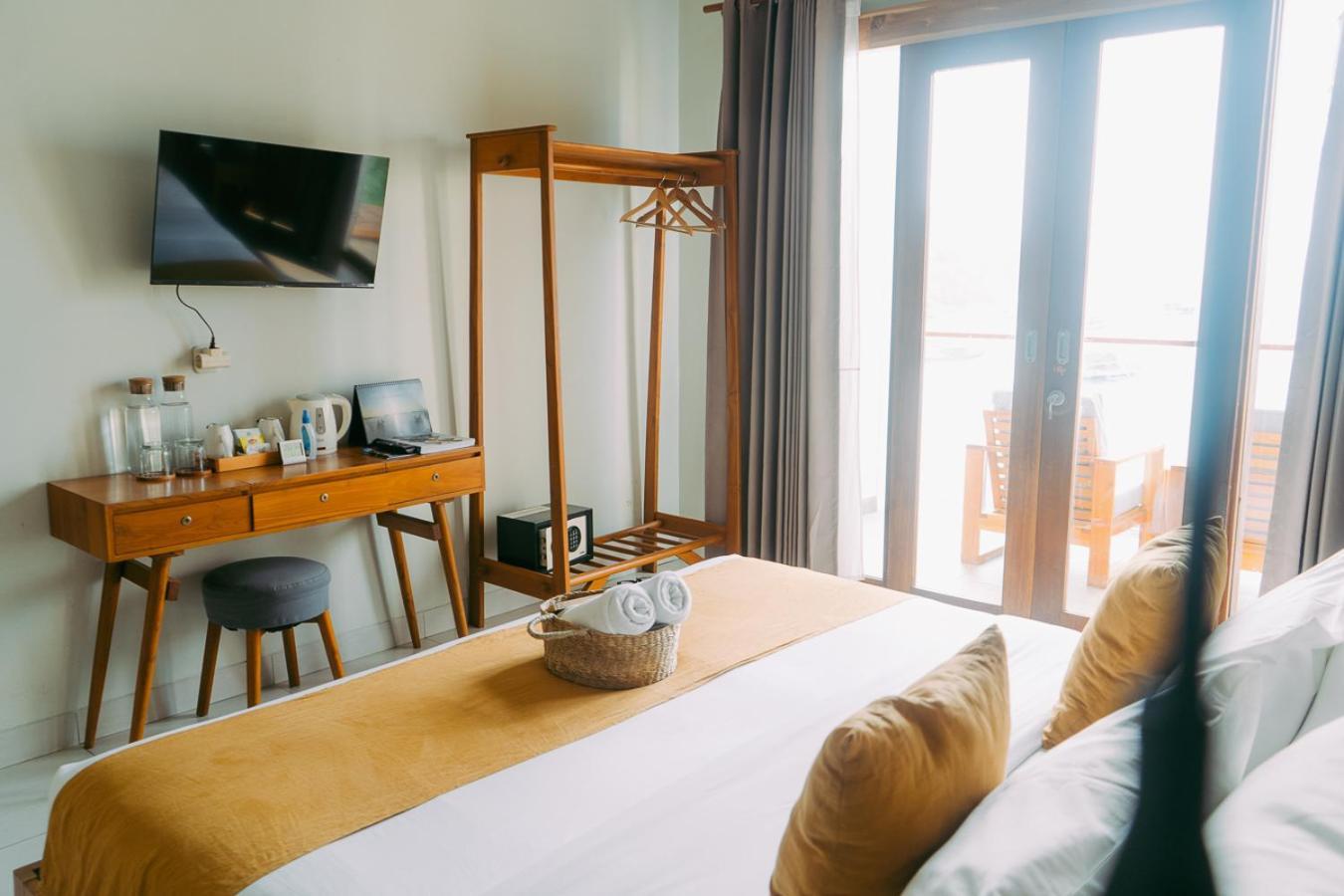 Escape Bajo Hotel Labuan Bajo Ngoại thất bức ảnh